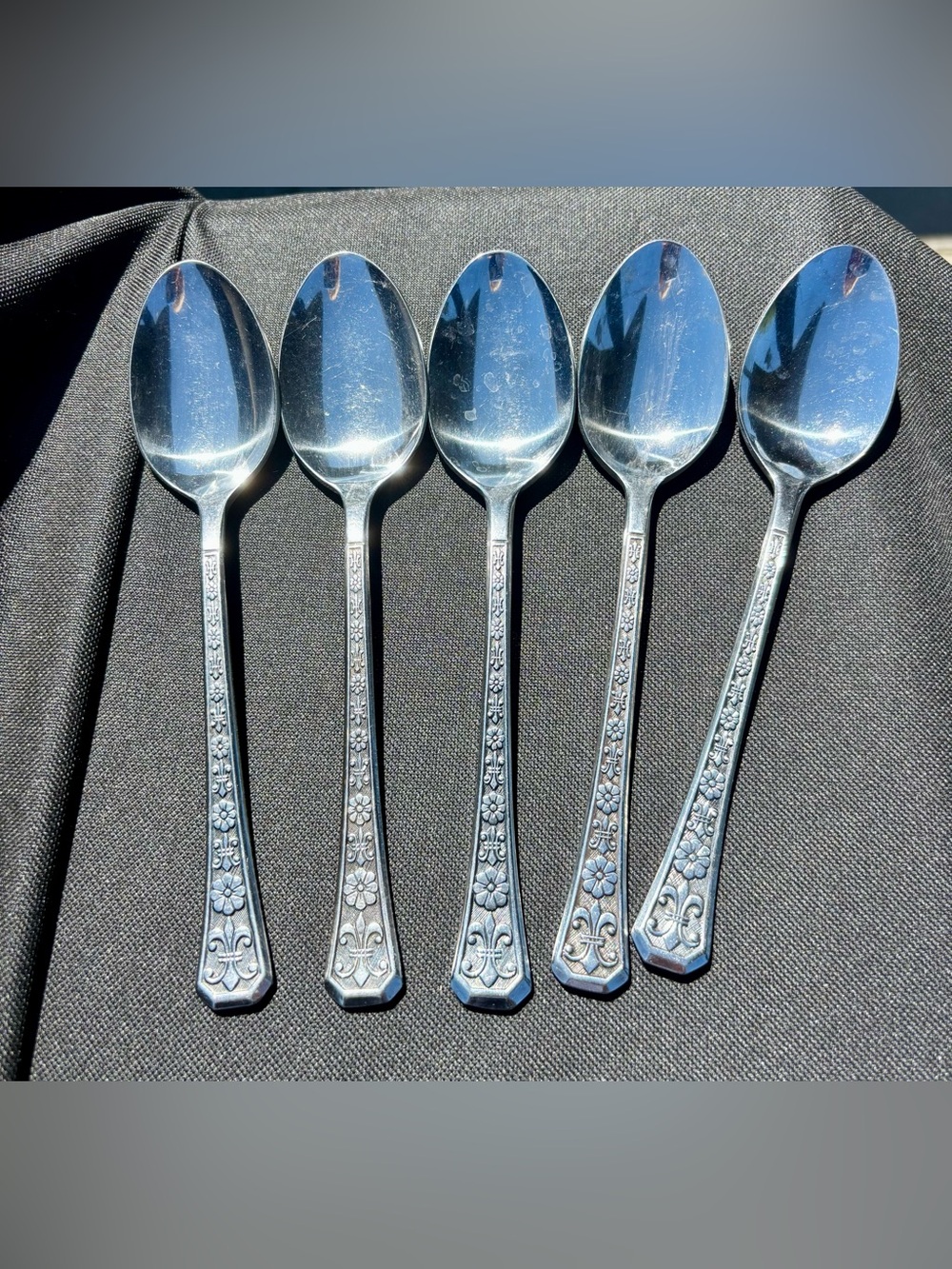 (5) Interpur Stainless Flatware Japan FLORENZ 8 Petal Pattern Tablespoon